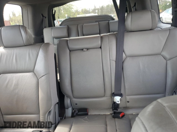 2011 Honda Pilot EX-L with VIN 5FNYF4H53BB036343, listed as a Copart auction lot 52136145 with 217,132 mi miles and Salvage Title. Bid and sale history available at carsss.com. Image 10.