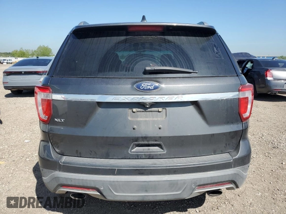 2018 Ford Explorer XLT z VIN 1FM5K7D83JGA54860, wystawiony jako Copart lot #50324645 z przebiegiem 167 304 mil mil oraz Czysty tytuł • Clean title. Historia ofert i sprzedaży dostępna na DreamBid. Obrazek 6.