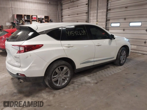 2019 Acura RDX w/Advance Pkg with VIN 5J8TC2H72KL016172, listed as a IAAI auction lot 41542639 with 105,104 mi miles. Bid and sale history available at carsss.com. Image 4.