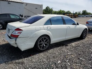 2009 Mercedes-Benz S 550 z VIN WDDNG86X59A273761, wystawiony jako Copart lot #55617765 z przebiegiem 89 902 mil mil oraz Szkoda całkowita • Salvage title. Historia ofert i sprzedaży dostępna na DreamBid. Obrazek 3.
