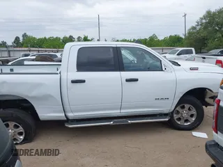 2024 Ram 2500 Big Horn with VIN 3C6UR5DJ1RG249902, listed as a IAAI auction lot 42043924 with 21,560 mi miles. Bid and sale history available at carsss.com. Image 14.
