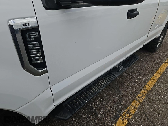 2019 Ford F-250 XL with VIN 1FT7X2B66KEG79267, listed as a IAAI auction lot 42587548 with Not provided miles and . Bid and sale history available at DreamBid. Image 5.