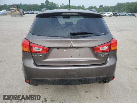 2016 Mitsubishi Outlander SEL z VIN JA4AR4AW5GZ052292, wystawiony jako Copart lot #60345175 z przebiegiem 62 762 mil mil oraz Szkoda całkowita • Salvage title. Historia ofert i sprzedaży dostępna na DreamBid. Obrazek 6.