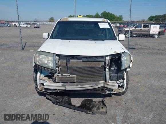 2011 Honda Pilot LX with VIN 5FNYF4H21BB094179, listed as a IAAI auction lot 42012733 with 183,546 mi miles. Bid and sale history available at carsss.com. Image 12.