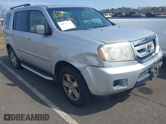 2011 Honda Pilot EX-L with VIN 5FNYF4H68BB017361, listed as a IAAI auction lot 41933024 with 338,819 mi miles and . Bid and sale history available at carsss.com. Image 11.