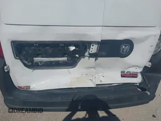 2017 Ram ProMaster City Cargo Tradesman z VIN ZFBERFABXH6E68718, wystawiony jako IAAI lot #41929558 z przebiegiem 134 597 mil mil oraz . Historia ofert i sprzedaży dostępna na DreamBid. Obrazek 6.