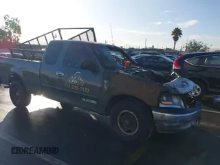 2001 Ford F-150 XL z VIN 1FTRX17W91NA11375, wystawiony jako IAAI lot #41399932 z przebiegiem Nie podano mil oraz . Historia ofert i sprzedaży dostępna na DreamBid. Obrazek 1.