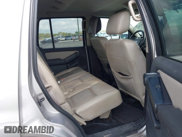 2008 Ford Explorer XLT with VIN 1FMEU63EX8UA58640, listed as a IAAI auction lot 41607202 with 93,866 mi miles. Bid and sale history available at carsss.com. Image 8.