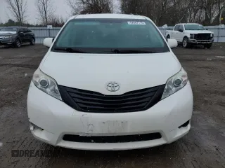 2017 Toyota Sienna L with VIN 5TDZZ3DC0HS779525, listed as a Copart auction lot 52687115 with 372,129 mi miles and Clean Title. Bid and sale history available at DreamBid. Image 5.