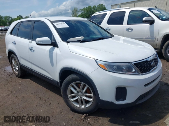 2014 Kia Sorento LX with VIN 5XYKT3A69EG539397, listed as a IAAI auction lot 39879930 with 1 mi miles. Bid and sale history available at carsss.com. Image 1.