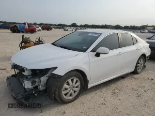 2023 Toyota Camry SE z VIN 4T1T11AK2PU780100, wystawiony jako Copart lot #53748995 z przebiegiem 38 725 mil mil oraz Szkoda całkowita • Salvage title. Historia ofert i sprzedaży dostępna na DreamBid. Obrazek 1.