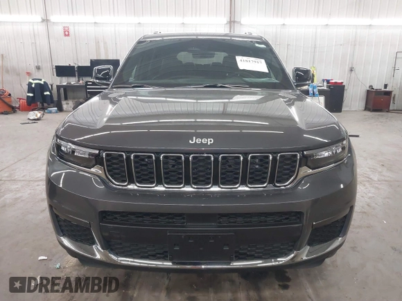 2025 Jeep Grand Cherokee Limited with VIN 1C4RJKBG3S8634319, listed as a IAAI auction lot 41817917 with 523 mi miles and . Bid and sale history available at DreamBid. Image 12.
