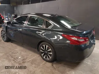 2018 Nissan Altima SR with VIN 1N4AL3AP2JC142302, listed as a IAAI auction lot 42013171 with 112,360 mi miles and . Bid and sale history available at carsss.com. Image 3.