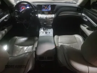 2017 Infiniti Q70 3.7 z VIN JN1BY1PR8HM210381, wystawiony jako Copart lot #81301604 z przebiegiem 109 797 mil mil oraz Szkoda całkowita • Salvage title. Historia ofert i sprzedaży dostępna na DreamBid. Obrazek 8.