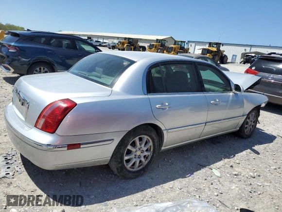 2007 Kia Amanti with VIN KNALD125775127791, listed as a Copart auction lot 52258745 with 226,896 mi miles and Salvage Title. Bid and sale history available at carsss.com. Image 3.