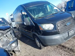 2016 Ford Transit Cargo z VIN 1FTYR2CM9GKB51856, wystawiony jako IAAI lot #41514108 z przebiegiem 101 015 mil mil oraz . Historia ofert i sprzedaży dostępna na DreamBid. Obrazek 1.