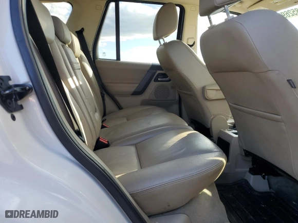 2009 Land Rover LR2 HSE with VIN SALFR24NX9H121501, listed as a Copart auction lot 43852695 with 142,965 mi miles and Clean Title. Bid and sale history available at carsss.com. Image 11.