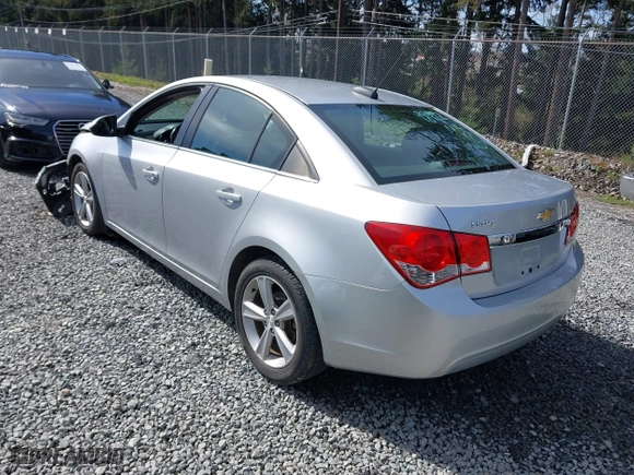 2015 Chevrolet Cruze LT with VIN 1G1PE5SB6F7247298, listed as a IAAI auction lot 41850387 with 83,640 mi miles. Bid and sale history available at carsss.com. Image 3.