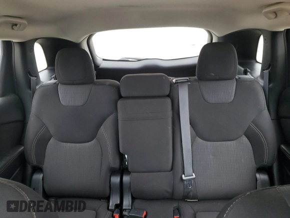 2016 Jeep Cherokee Latitude with VIN 1C4PJMCS3GW323322, listed as a Copart auction lot 50206185 with 183,062 mi miles and Salvage Title. Bid and sale history available at carsss.com. Image 10.
