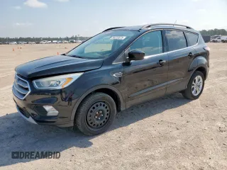 2017 Ford Escape SE z VIN 1FMCU0GD2HUC07371, wystawiony jako Copart lot #59223875 z przebiegiem 26 805 mil mil oraz Szkoda całkowita • Salvage title. Historia ofert i sprzedaży dostępna na DreamBid. Obrazek 1.