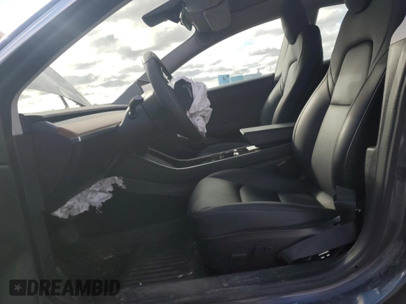 2020 Tesla Model 3 Long Range z VIN 5YJ3E1EB2LF616464, wystawiony jako Copart lot #57891365 z przebiegiem 21 197 mil mil oraz Szkoda całkowita • Salvage title. Historia ofert i sprzedaży dostępna na DreamBid. Obrazek 7.
