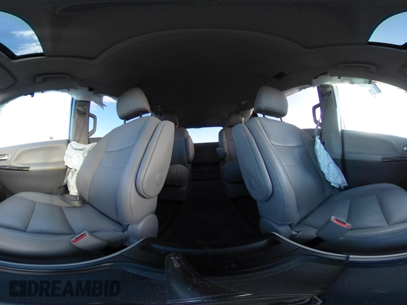2020 Toyota Sienna XLE with VIN 5TDDZ3DC9LS232501, listed as a IAAI auction lot 41670286 with 93,252 mi miles. Bid and sale history available at carsss.com. Image 19.