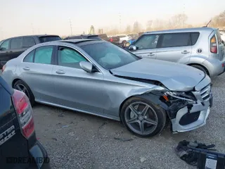 2015 Mercedes-Benz C-Class C 300 Luxury with VIN 55SWF4KB3FU032836, listed as a IAAI auction lot 41771292 with 80,288 mi miles. Bid and sale history available at carsss.com. Image 13.