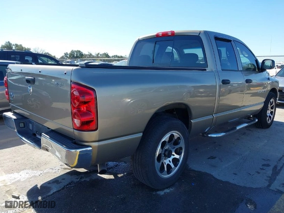 2007 Dodge Ram 1500 SLT with VIN 1D7HA18P17J635312, listed as a IAAI auction lot 41220717 with NaN miles. Bid and sale history available at carsss.com. Image 4.