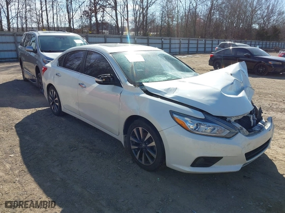 2017 Nissan Altima 2.5 SR with VIN 1N4AL3AP3HC160379, listed as a IAAI auction lot 41732588 with 103,647 mi miles. Bid and sale history available at carsss.com. Image 1.