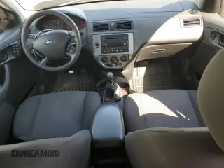 2007 Ford Focus S z VIN 1FAHP37N07W161088, wystawiony jako Copart lot #54140415 z przebiegiem 241 367 mil mil oraz Szkody całkowita. Historia ofert i sprzedaży dostępna na DreamBid. Obrazek 8.
