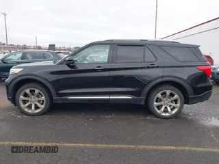 2020 Ford Explorer Platinum with VIN 1FM5K8HCXLGB75036, listed as a IAAI auction lot 41592792 with 40,507 mi miles. Bid and sale history available at carsss.com. Image 14.