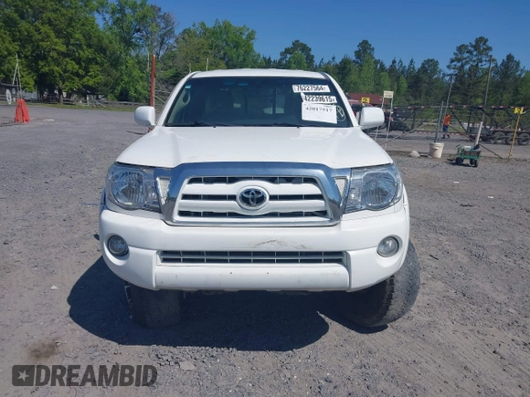 2007 Toyota Tacoma PreRunner with VIN 5TETU62N47Z425485, listed as a IAAI auction lot 42017517 with 209,850 mi miles. Bid and sale history available at carsss.com. Image 12.
