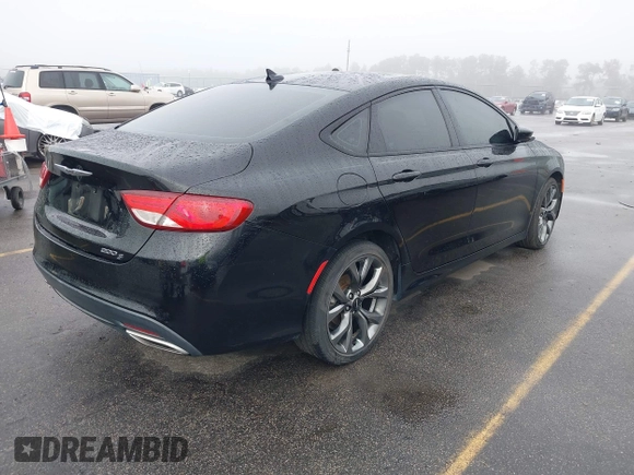 2015 Chrysler 200 S with VIN 1C3CCCBG5FN644092, listed as a IAAI auction lot 40822108 with 94,400 mi miles. Bid and sale history available at carsss.com. Image 4.