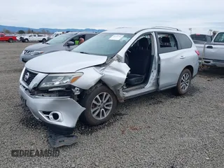 2014 Nissan Pathfinder SL z VIN 5N1AR2MMXEC630953, wystawiony jako IAAI lot #41733712 z przebiegiem 150 389 mil mil oraz . Historia ofert i sprzedaży dostępna na DreamBid. Obrazek 17.