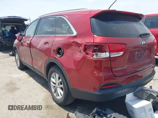 2017 Kia Sorento LX z VIN 5XYPG4A54HG215334, wystawiony jako IAAI lot #42279701 z przebiegiem 144 396 mil mil oraz . Historia ofert i sprzedaży dostępna na DreamBid. Obrazek 3.