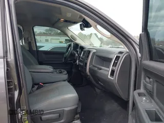 2016 Ram 2500 Tradesman with VIN 3C6UR5CL9GG253146, listed as a IAAI auction lot 41726644 with 95,081 mi miles and . Bid and sale history available at DreamBid. Image 5.
