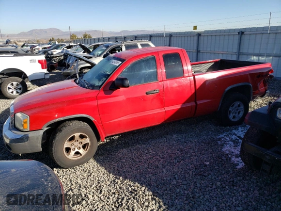 2005 Dodge Dakota SLT with VIN 1D7HW42N25S155488, listed as a Copart auction lot 42648485 with 170,312 mi miles and Salvage Title. Bid and sale history available at DreamBid. Image 1.