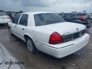 2006 Mercury Grand Marquis LS Premium z VIN 2MEFM75V56X618077, wystawiony jako IAAI lot #42168194 z przebiegiem 81 756 mil mil oraz . Historia ofert i sprzedaży dostępna na DreamBid. Obrazek 3.