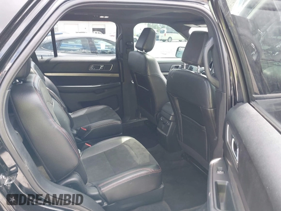 2018 Ford Explorer XLT z VIN 1FM5K7D88JGB30296, wystawiony jako IAAI lot #42323454 z przebiegiem 94 848 mil mil oraz . Historia ofert i sprzedaży dostępna na DreamBid. Obrazek 8.