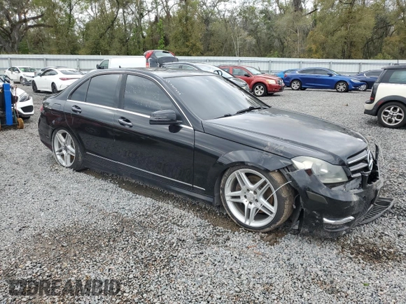 2014 Mercedes-Benz C 350 Sport with VIN WDDGF5HBXEA958358, listed as a Copart auction lot 48085305 with 154,880 mi miles and Clean Title. Bid and sale history available at DreamBid. Image 4.