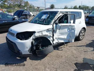 2015 Kia Soul with VIN KNDJN2A22F7228311, listed as a IAAI auction lot 41680343 with 116,503 mi miles. Bid and sale history available at carsss.com. Image 17.