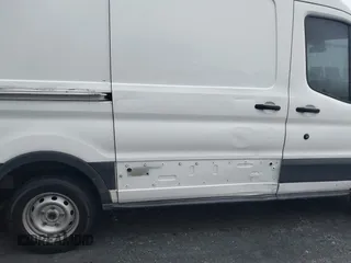 2017 Ford Transit Cargo with VIN 1FTYE1CM3HKA56393, listed as a IAAI auction lot 41381136 with 397,404 mi miles and . Bid and sale history available at carsss.com. Image 6.