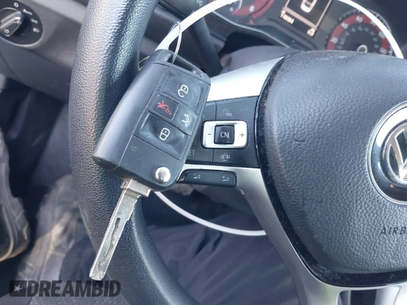 2020 Volkswagen Jetta S with VIN 3VWCB7BU6LM027864, listed as a IAAI auction lot 41876598 with 118,084 mi miles and . Bid and sale history available at DreamBid. Image 11.