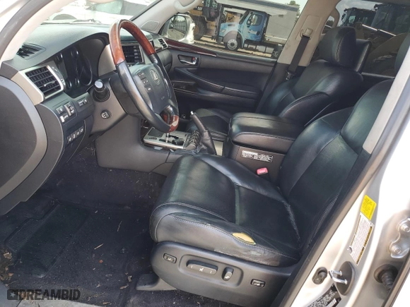 2013 Lexus LX 570 with VIN JTJHY7AX5D4086983, listed as a Copart auction lot 68106944 with 0 mi miles and Salvage Title. Bid and sale history available at carsss.com. Image 7.