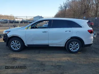 2020 Kia Sorento LX V6 with VIN 5XYPG4A5XLG622373, listed as a IAAI auction lot 41693857 with 120,485 mi miles. Bid and sale history available at carsss.com. Image 14.