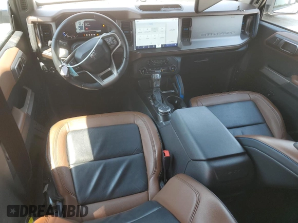 2021 Ford Bronco with VIN 1FMEE5BP2MLA94820, listed as a Copart auction lot 52015085 with 33,606 mi miles and Salvage title. Bid and sale history available at DreamBid. Image 8.