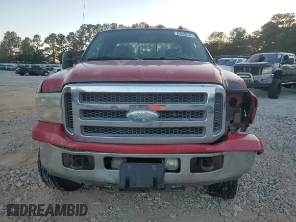 2003 Ford F-350 XL with VIN 1FTSX31F13EA43570, listed as a Copart auction lot 75846254 with 533,541 mi miles and Salvage Title. Bid and sale history available at DreamBid. Image 5.