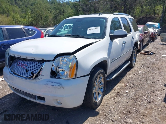 2013 GMC Yukon Denali with VIN 1GKS2EEF6DR308681, listed as a IAAI auction lot 41765321 with 190,321 mi miles. Bid and sale history available at carsss.com. Image 17.