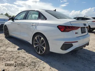 2023 Audi S3 Premium Plus z VIN WAUH3DGY2PA048968, wystawiony jako Copart lot #58960584 z przebiegiem 9 861 mil mil oraz Szkoda całkowita • Salvage title. Historia ofert i sprzedaży dostępna na DreamBid. Obrazek 2.