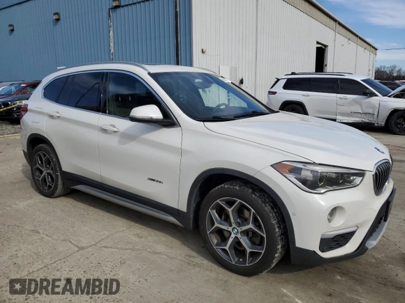 2016 BMW X1 xDrive28i with VIN WBXHT3C31GP884424, listed as a Copart auction lot 45737555 with 132,959 mi miles and Clean Title. Bid and sale history available at carsss.com. Image 4.